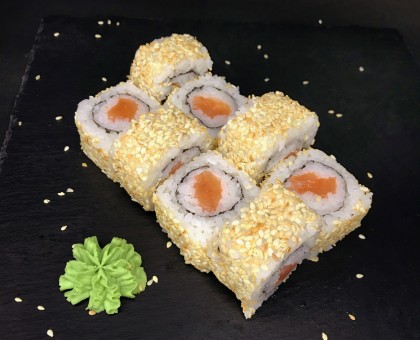 Сяке рол у кунжуті